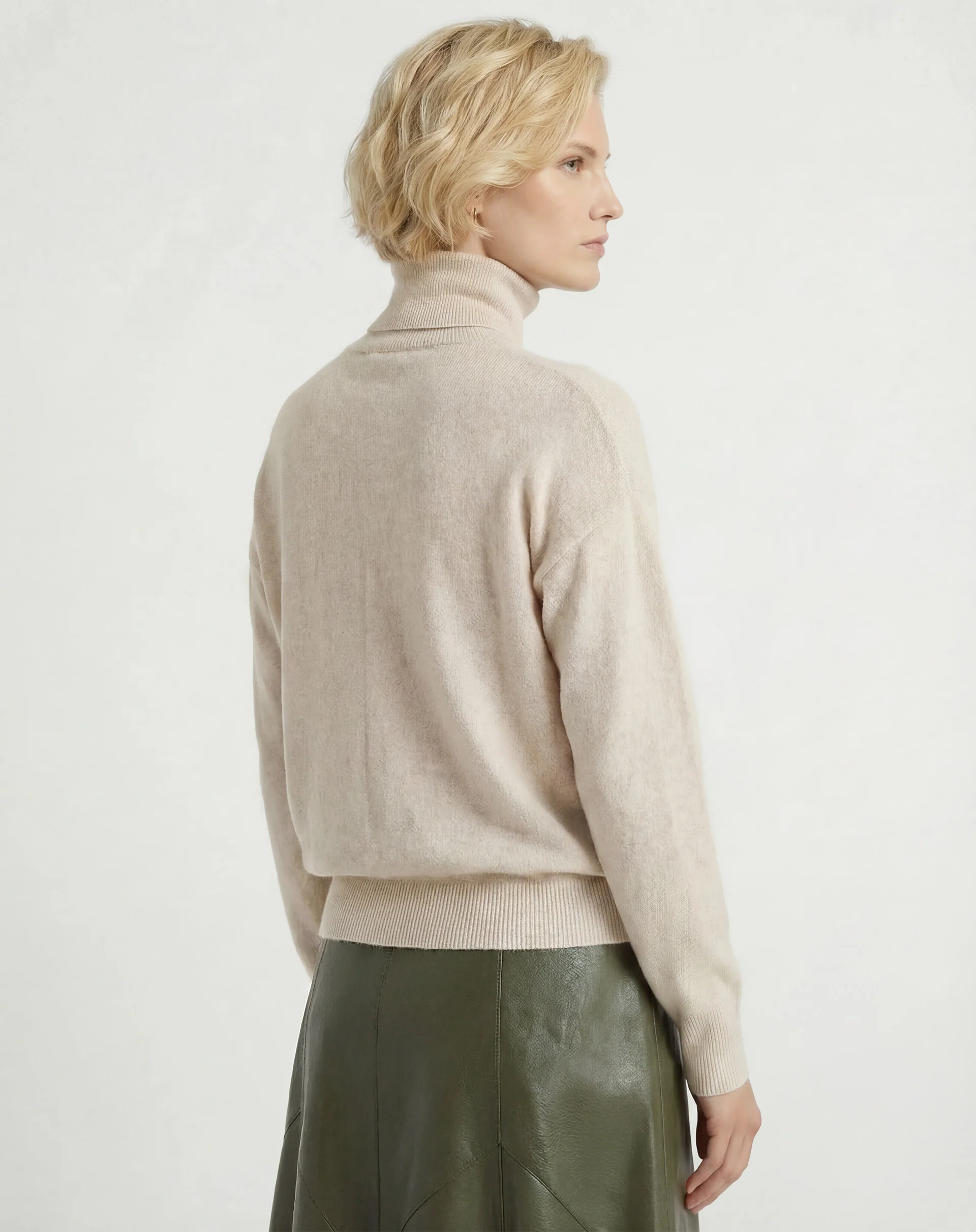 Suéter Cashmere Deluxe Gola Alta  - BEGE - Image 3