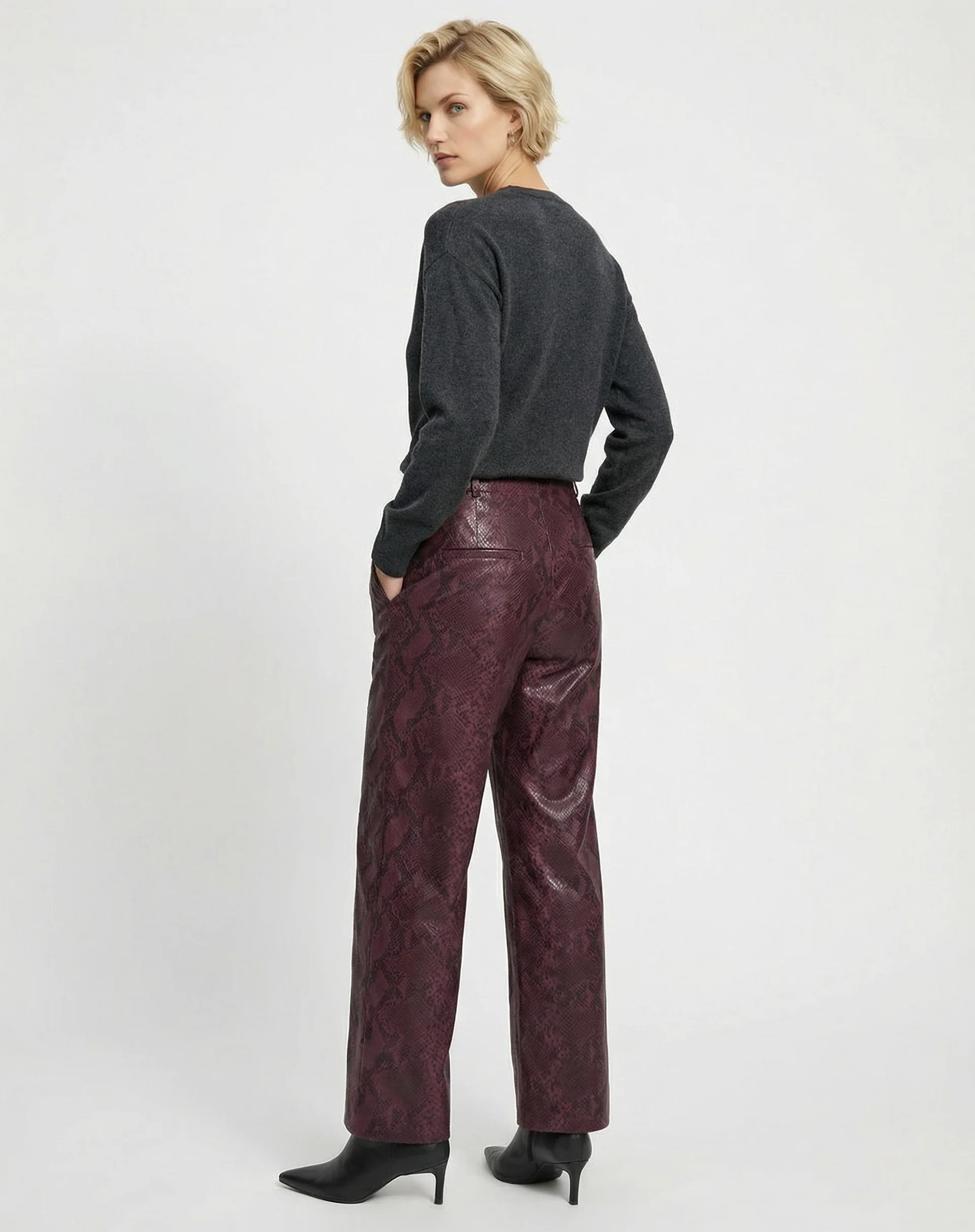 Suéter Cashmere Deluxe Gola Careca - Cinza Mescla Escuro - Image 5